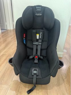 Nuna rava car seat