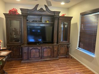 ENTERTAINMENT CENTER