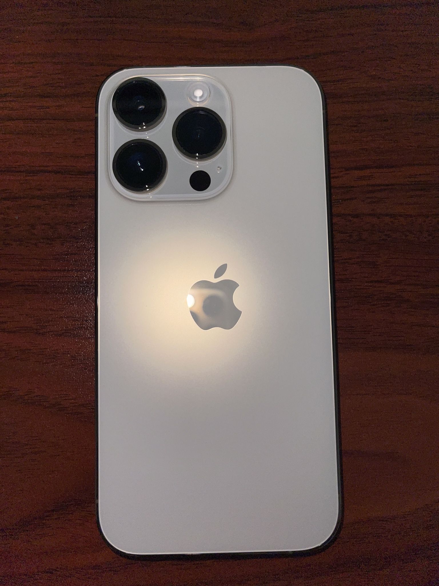 Not Refurbished Unlocked iPhone 14 Pro 256GB Gold – Excellent + Accessories