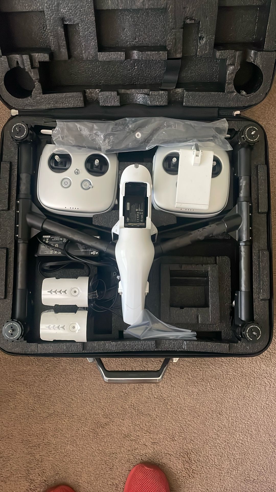 DjI Inspire 1 Raw Quadcopter With Zenmuse X5R 4K Camera & 2 Remotes 