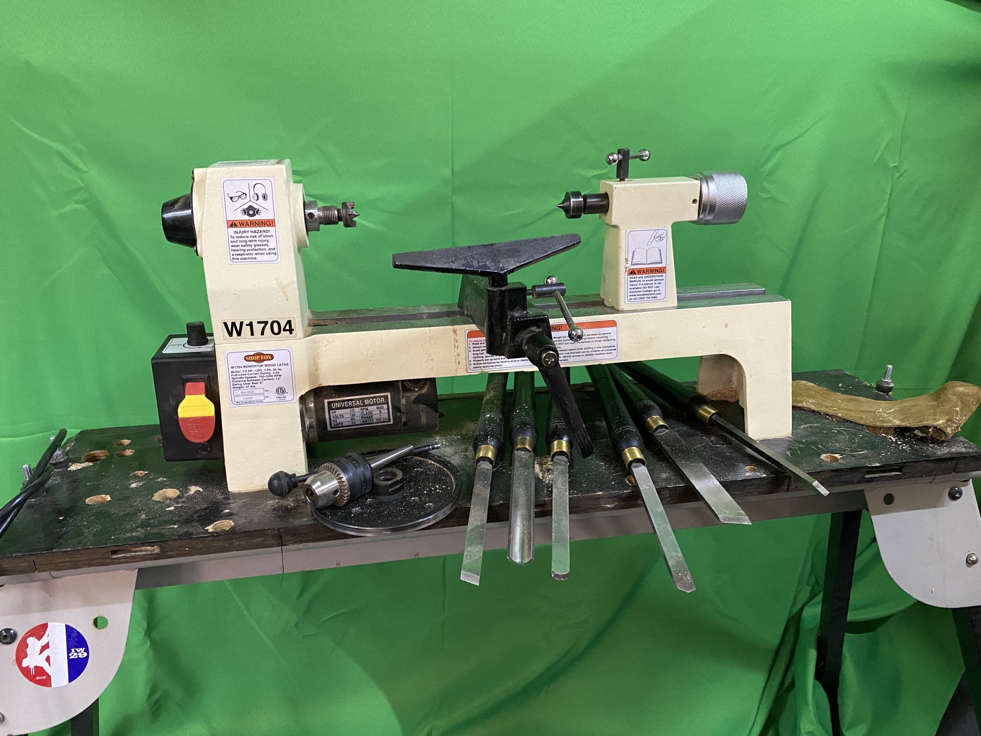 Shop Fox Wood Lathe W1704 With All You See In Picture Except Saw Table And Crescent Wrench (crescent Wrench Used For Scale)