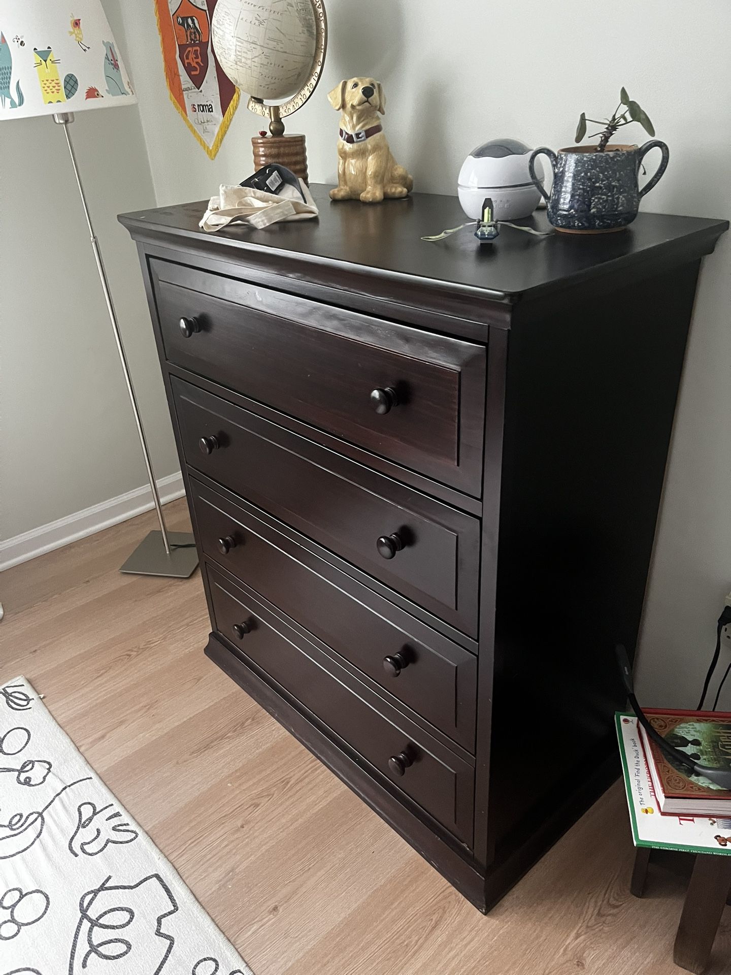 Dresser