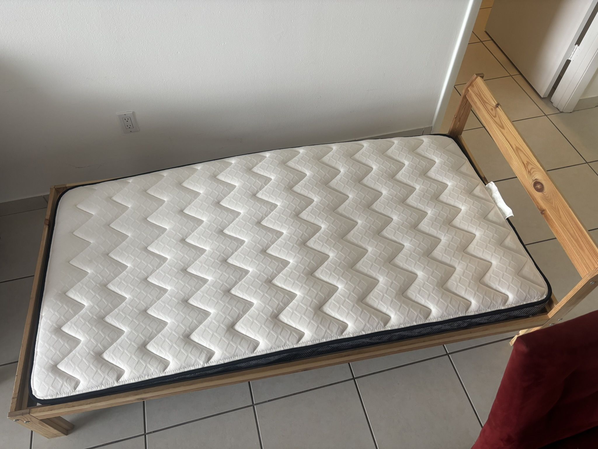 Mattress With Twin Bed
