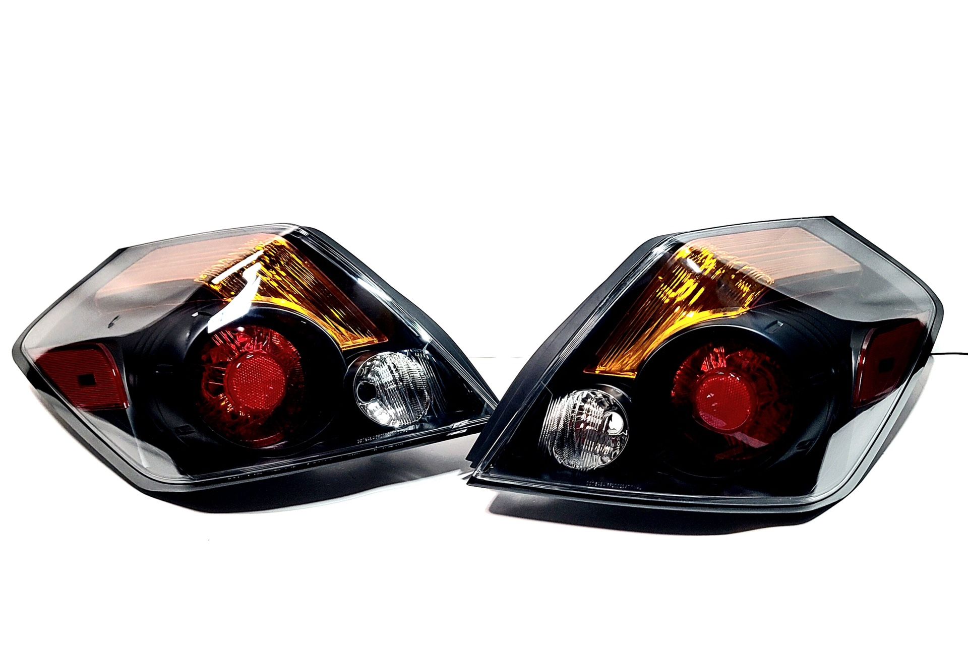 Fits 2007-2012 Altima Sedan Black Tail Lights Replacement Pair Left+Right 07-12