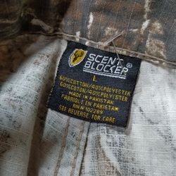 Hunting Clothes Pants Shirts Some Brand New With The Tags On Them Others Worn Once Or Twice In Great Condition Best Offer Takes Them All