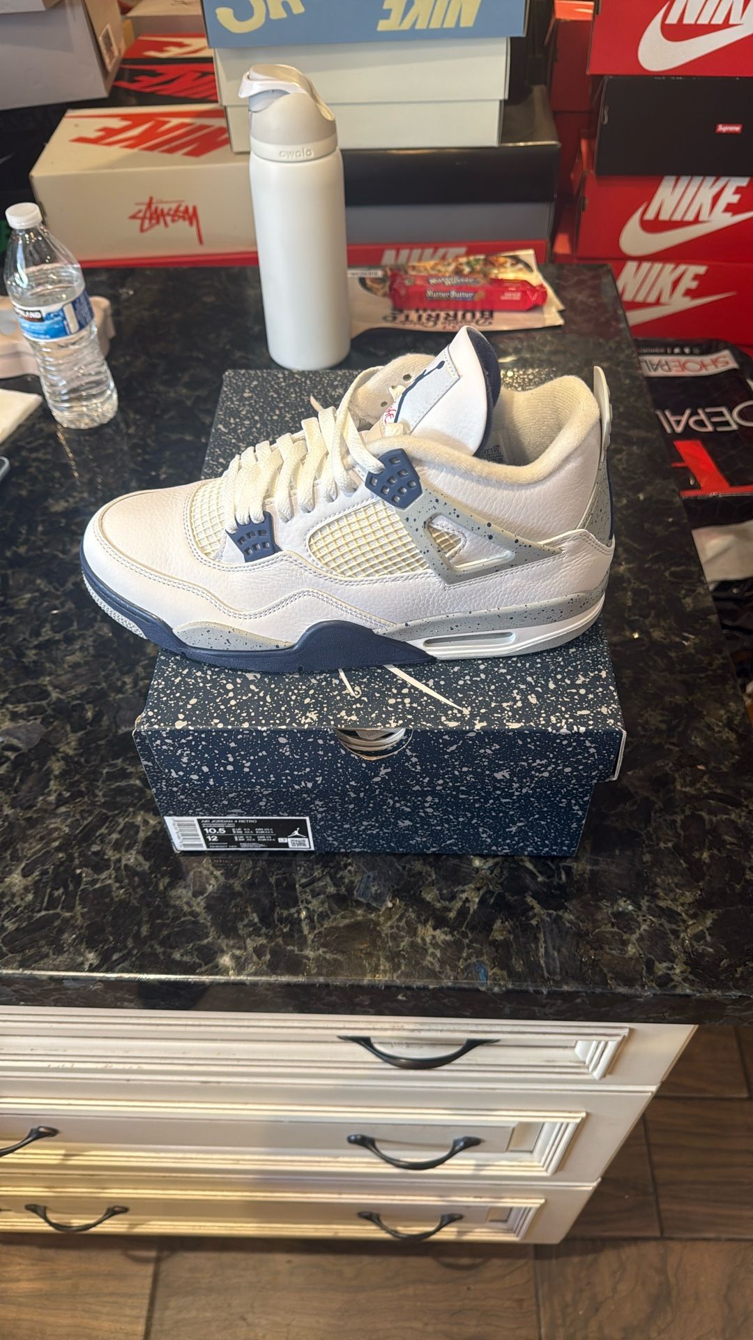 Jordan 4 Midnight Navy
