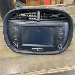 20-24 Kia Soul Cd Player Radio Receiver Original