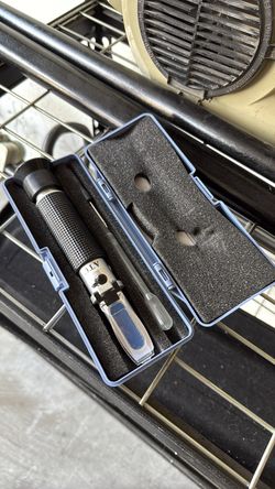 Portable refractometer
