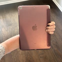 ipad-apple ipad, gently used, comes with purple case 