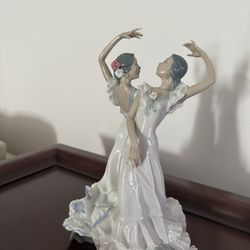 Three Gorgeous  Authentic Collectible Lladro Figurines