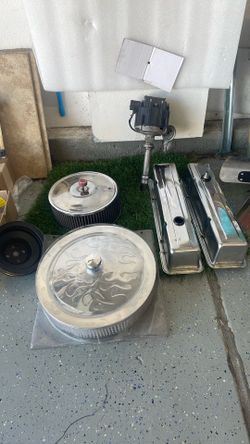Valve covers, custom Air Cleaners, HEI Distributor