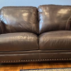Simon Li Cambridge Sofa And Love Seat