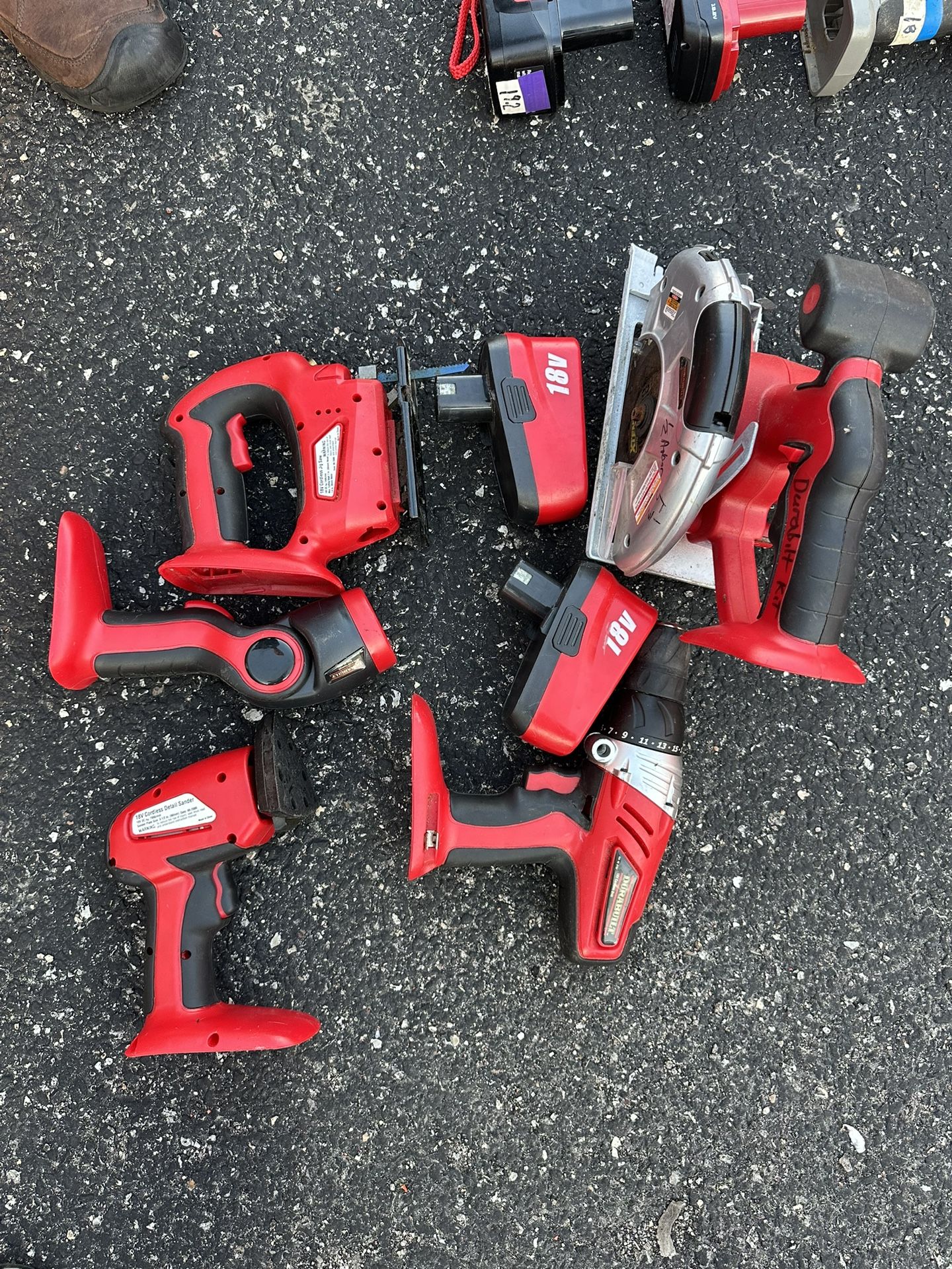 5 Durability Tools And 2 Batteries