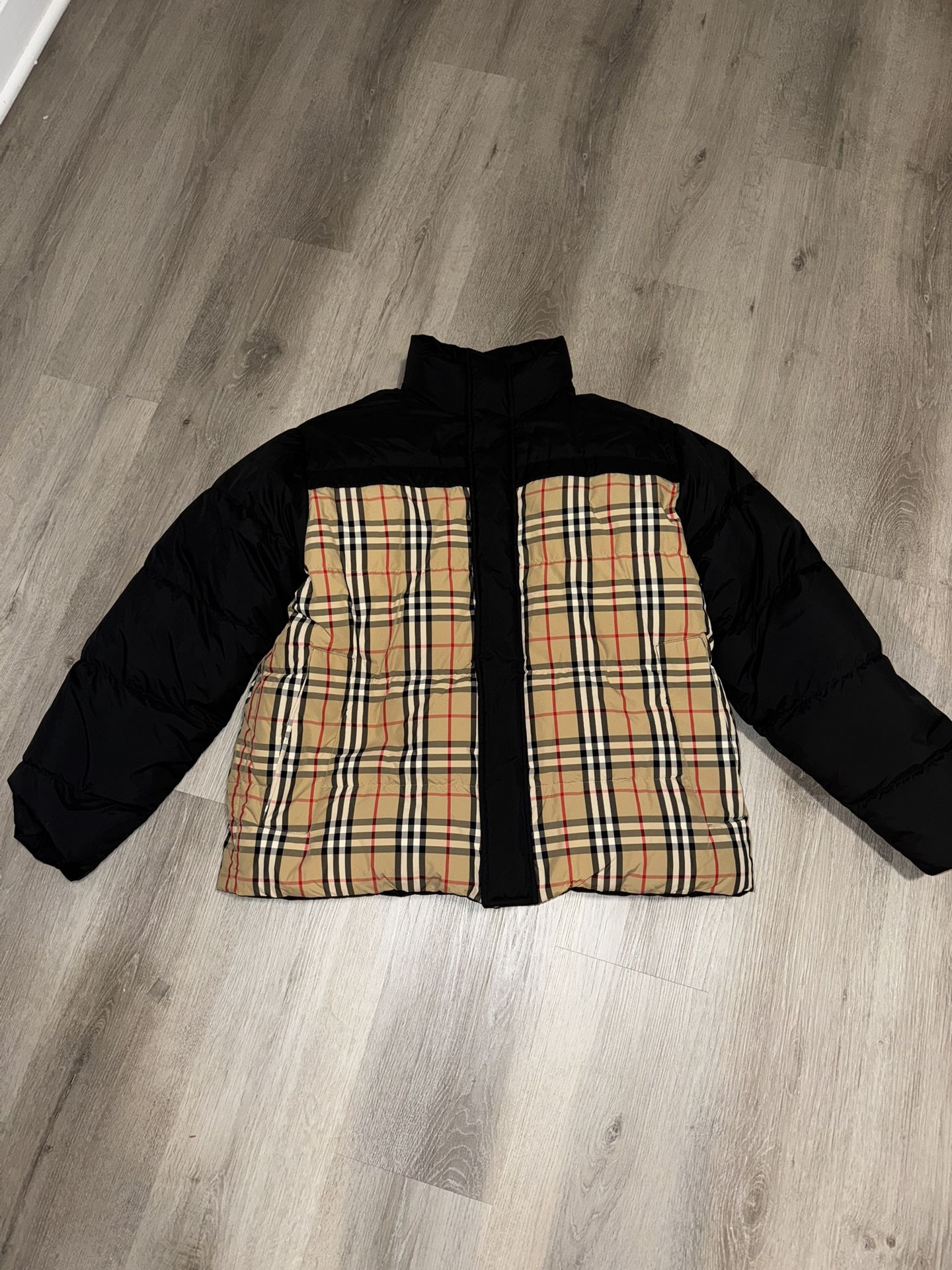 Burberry Oakmere Reversible Jacket – Size L – Archive Beige Check – Brand New