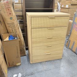 LEYAOYAO Fluted 5 Drawers Dresser for Bedroom, 41" Tall Modern Chest of Drawers with Metal Handle, Curved Profile Design,Natural Wood Drawer Organizer