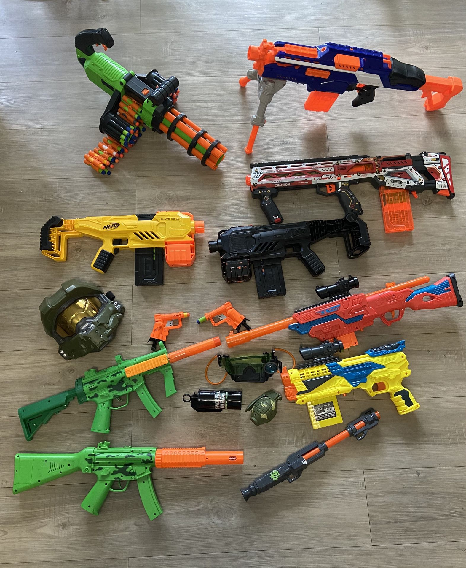 NERF GUNS