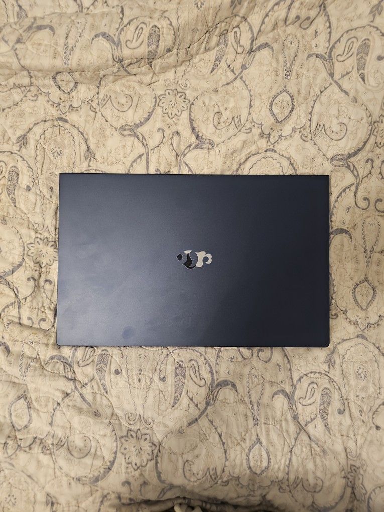 NIMO 15.6" FHD Laptop – 16GB RAM / 1TB SSD + Free Sleeve (Lightly Used)