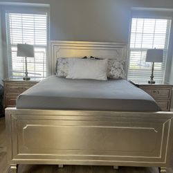  Bed Room Set With Mattress And Box Spring 