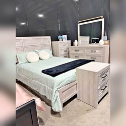 4PC Bedroom set light gray King or Queen size bed frame dresser mirror night stand
