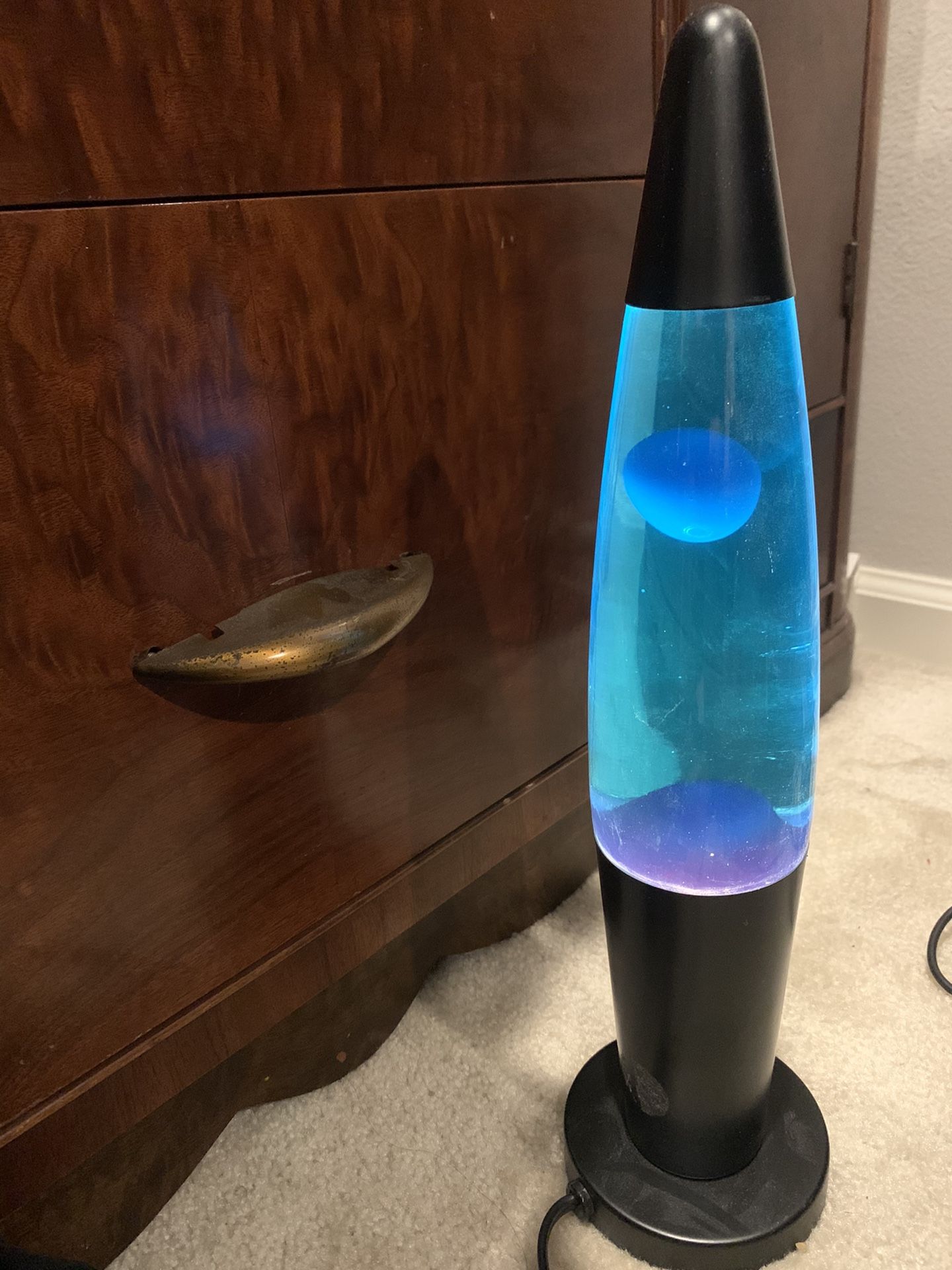 LAVA LAMP 14.5” BLACK AND BLUE WITH LIGHT SWITCH LIKE NEW