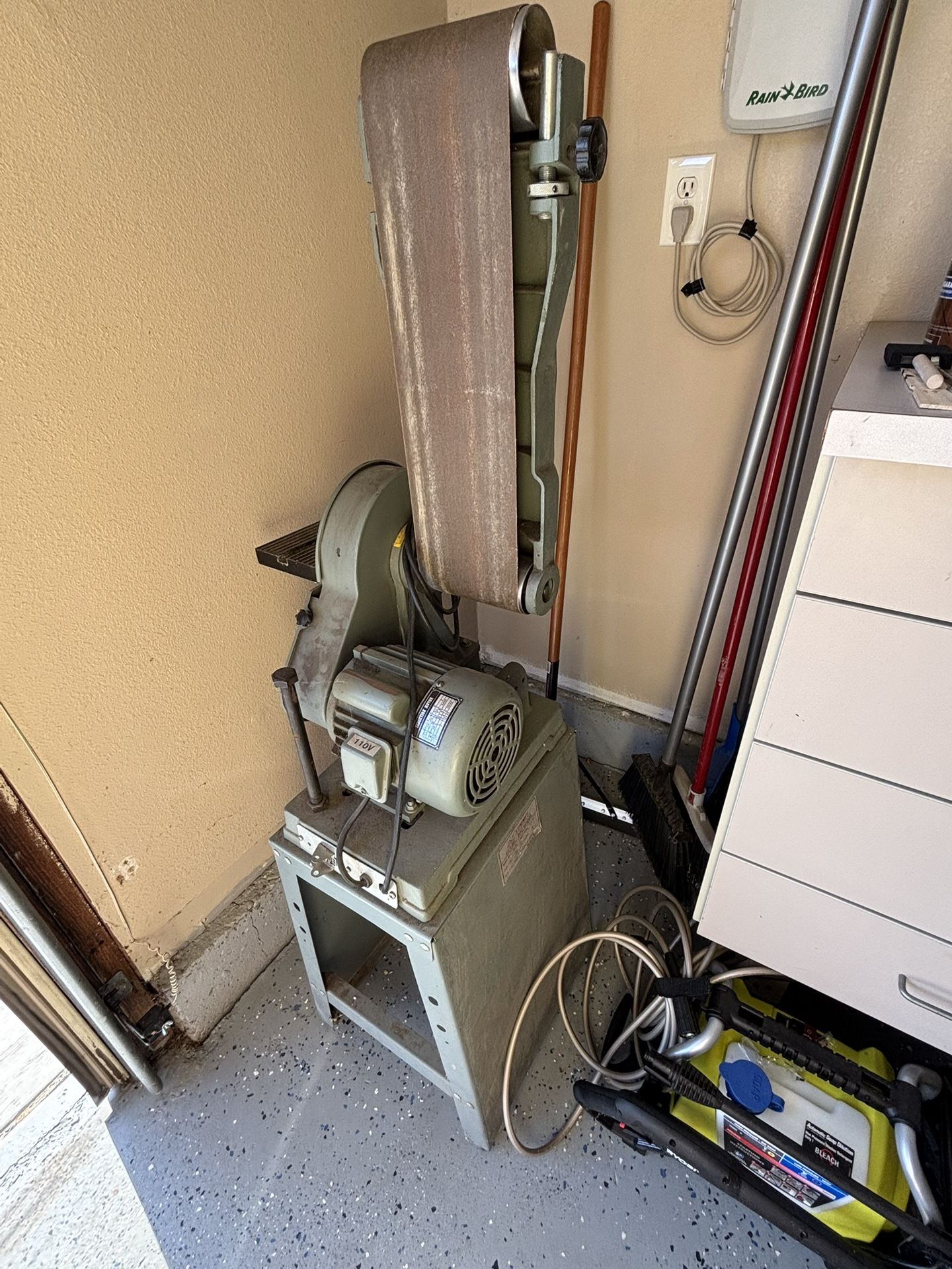 Belt Sander
