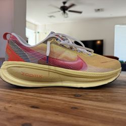 Nike Vomero 18 Runners Men’s Size 14