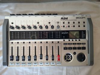 Zoom R24 MultiTrack Recorder