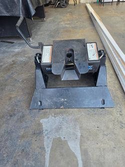 Reese 5th wheel hitch