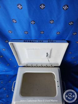 RI4820-003 Fiberglass Step Box With Storage