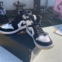 Air Jordan 1 Mid