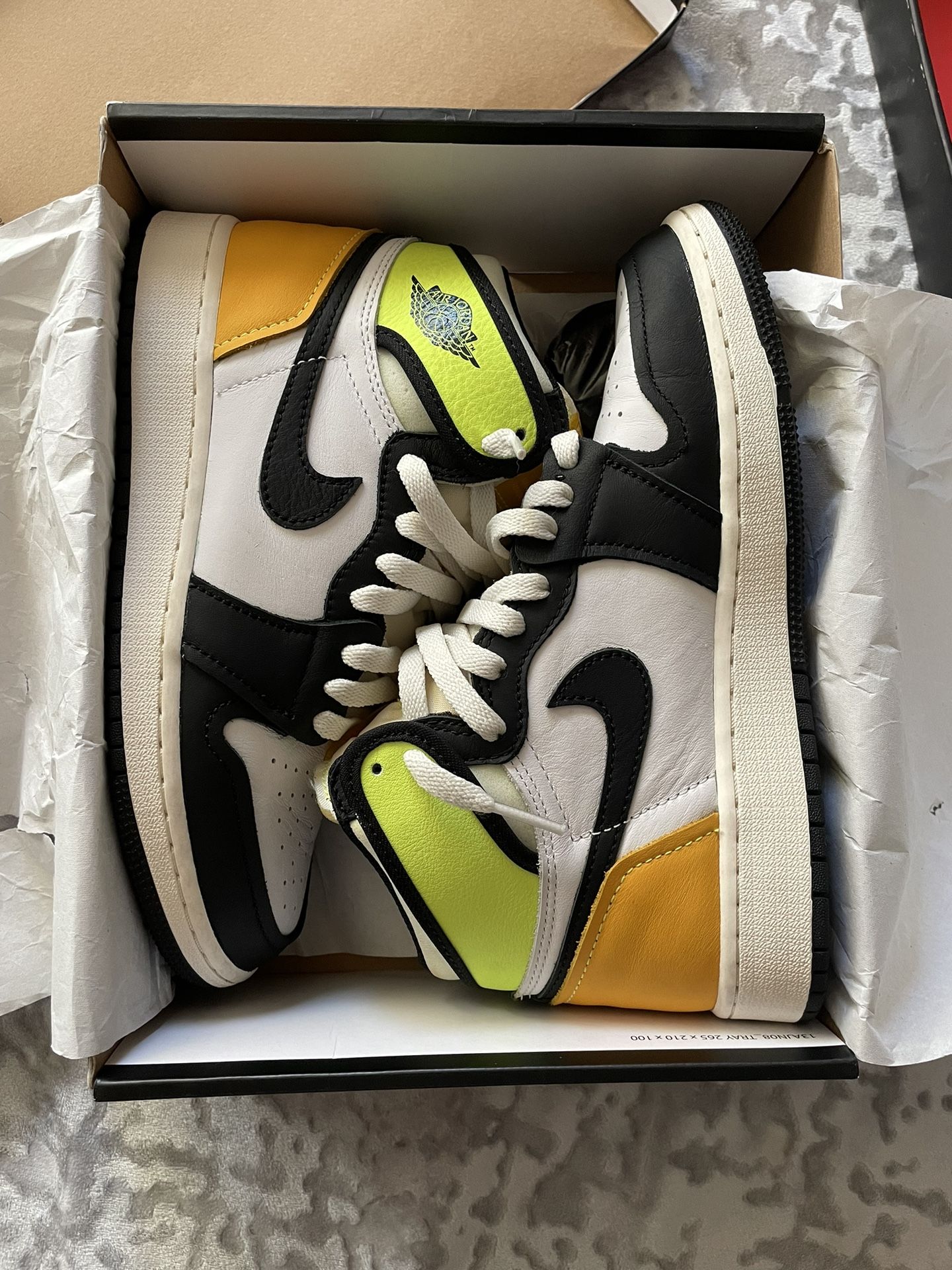 Volt Gold 1s