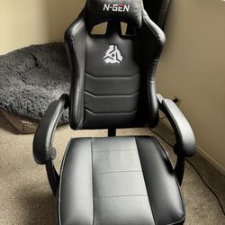 Gaming Chair Great Condition 
