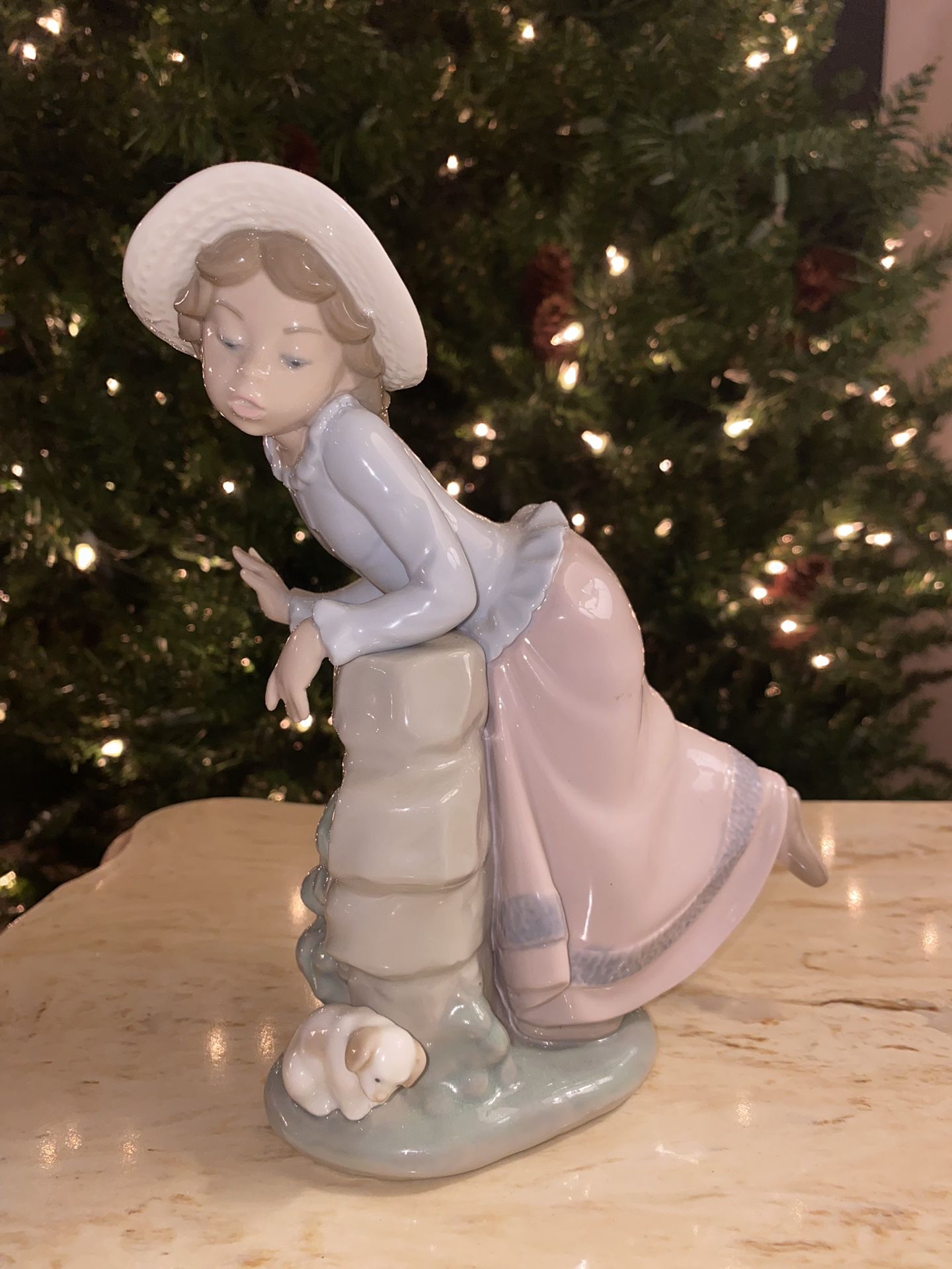Super Cute Lladro Girl And Dog Figurine