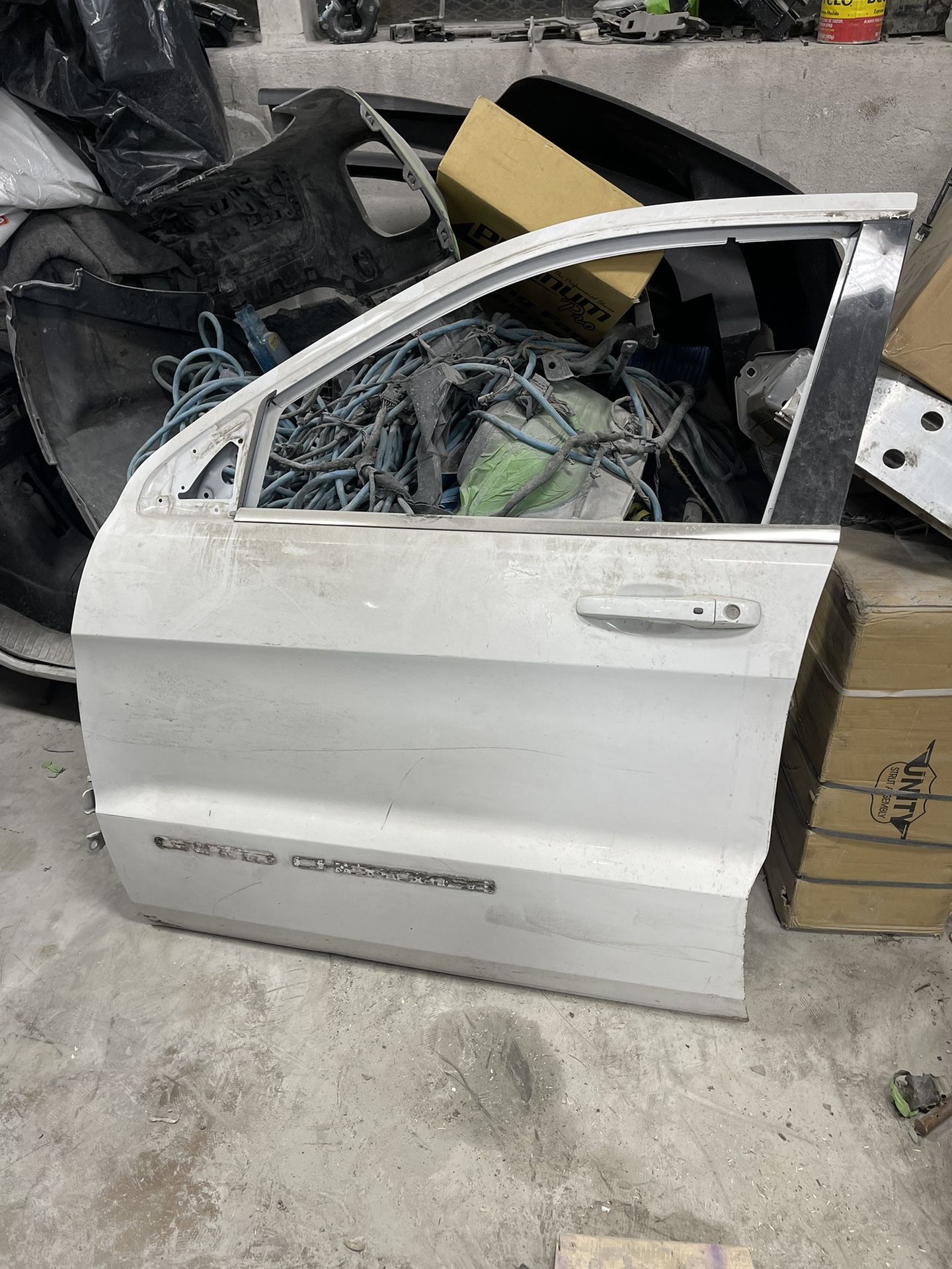 2011 -2021 Jeep Grand Cherokee ( Driver Side Door )