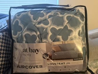 Great bay Home Slip Cover Love Seat