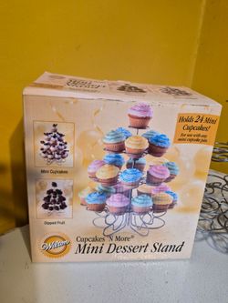Minerature cupcake stand