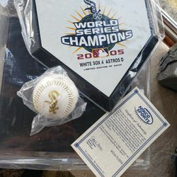 2005 White Sox World Series vs Astros  Display