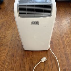 Air conditioner like new,  65