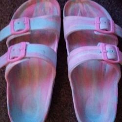 Sandals Good Condition Size 3$8.00