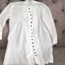 Kenzie tuxedo stuff tunic shirt with black pearl buttons