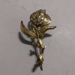 Vintage 14K Gold Rose Broach Are Rose 1 Rose Pin With 3 Diamonds Flowers Pin Used