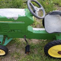 1990 John Deere Model 7410 Pedal Tractor Great Condition