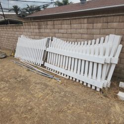 Fencing (11)8 Ft Panes $/EACH!
