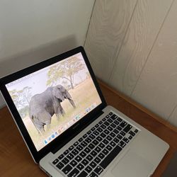 Apple MacBook Pro 13” I5/8GB/256GB SSD $140
