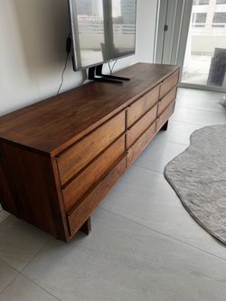 Large Walnut Wood 9-Drawer Dresser