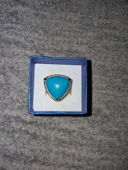 Turquoise Cabochon Gold-Tone Ring