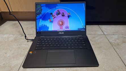 ASUS Chromebook Laptop 14in Model # CM1402CM2