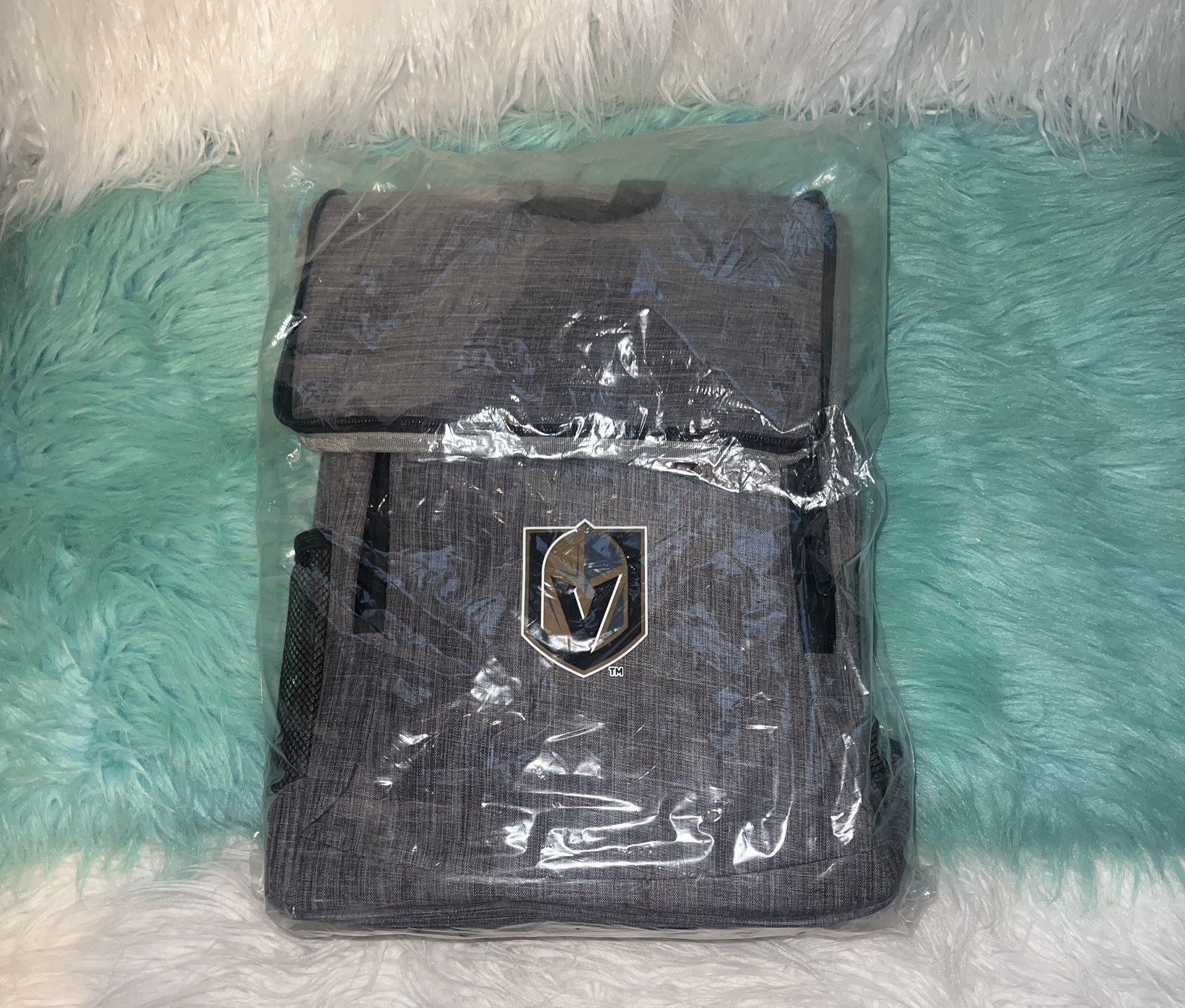 NHL HOCKEY LAS VEGAS GOLDEN KNIGHTS NEW BACKPACK INSULATED COOLER 16x11x8