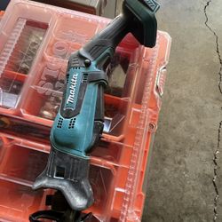 Makita Reciprocating Saw 