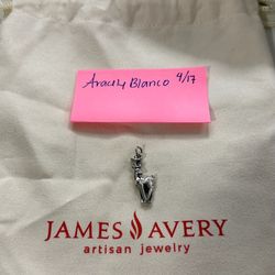 RETIRED james avery 3D reindeer charm